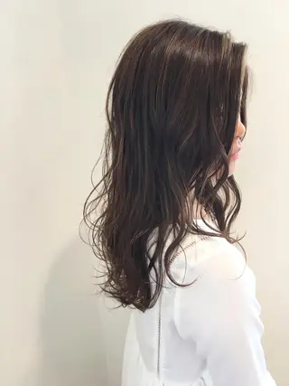 ロング カラー ディレクター ノナカのヘアスタイル