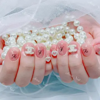 ネイル Kurieitibu 🍬Byu~tīのネイルデザイン