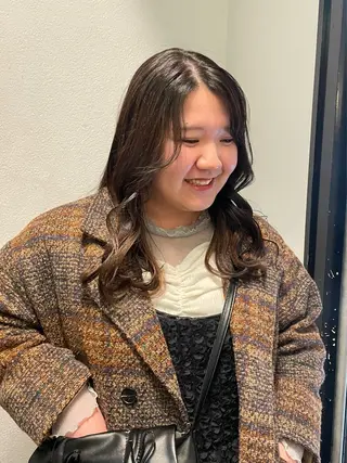 ロング 西岡 幸穂のヘアスタイル