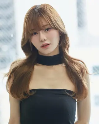 ロング カラー 遠藤沙也加 /レイヤーカットのヘアスタイル