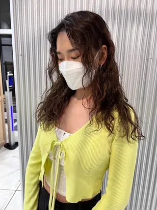 セミロング パーマ ally hairsalon所属・Emi .のヘアスタイル