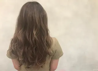 ロング SEA 浦安所属・浦安美容師🌈 Mayaのヘアスタイル