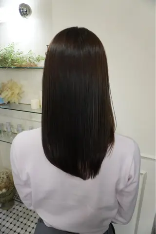 ロング カラー ROVER所属・Konomura Neneのヘアスタイル