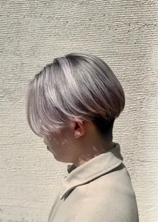ショート カラー 小島 海斗のヘアスタイル