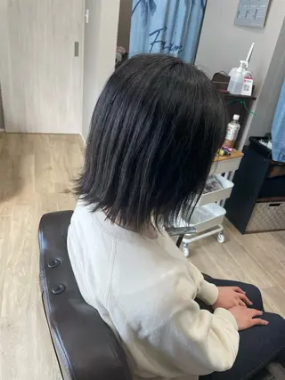 ミディアム カラー Hair room Leaのヘアスタイル