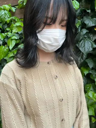 ミディアム レイヤーカット/ 透明感カラーmikuのヘアスタイル