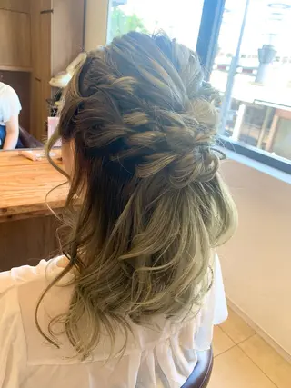 ミディアム ヘアアレンジ 庄司 沙羅のヘアスタイル