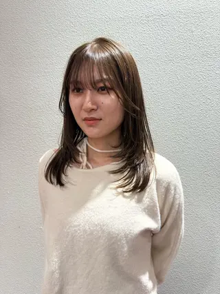 ミディアム 佐藤 来輝のヘアスタイル