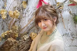 セミロング ヘアアレンジ 【GO TODAY SHAiRE SALON 心斎橋Edel店】所属・高橋 香澄のヘアスタイル