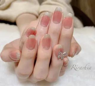 ネイル うる艶♡透明感ネイル Rirashiaのネイルデザイン