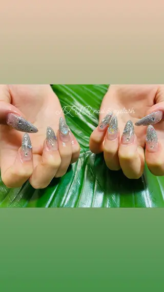 ネイル AZUR N&eyelashのネイルデザイン