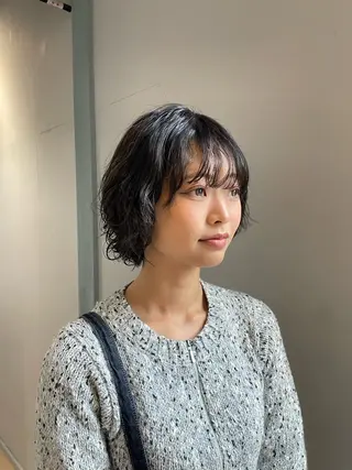 ショート カラー 𝐚𝐨𝐢/カット モデルのヘアスタイル