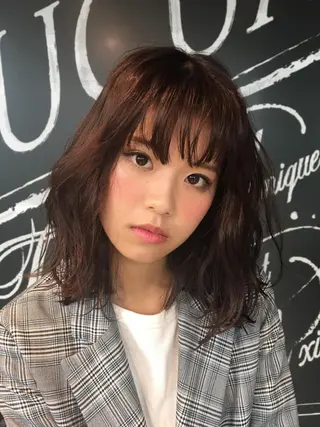 ミディアム カラー たなか ちあきのヘアスタイル