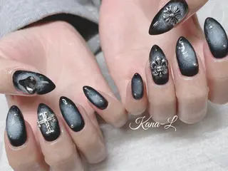 ネイル 芦辺 香奈のネイルデザイン