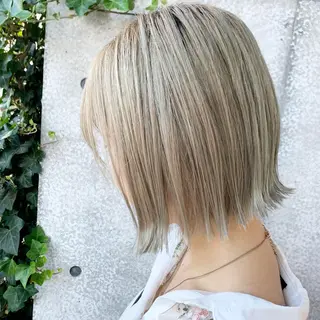 ショート 顔周り/暗髪カラー /アベ マホのヘアスタイル