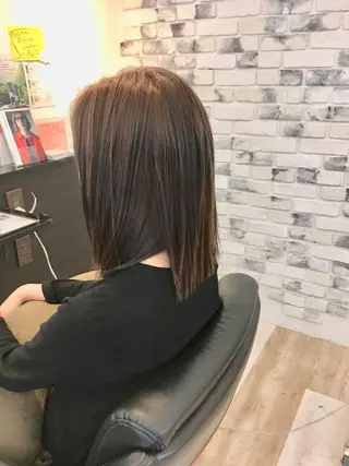 セミロング カラー 桜田 修未のヘアスタイル