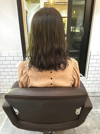 ミディアム 似合わせカラー 🐣ひなた🐣のヘアスタイル