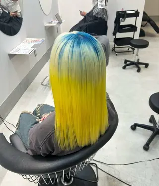 セミロング カラー 🐾ハイトーンブリー チ🐾ひなたのヘアスタイル