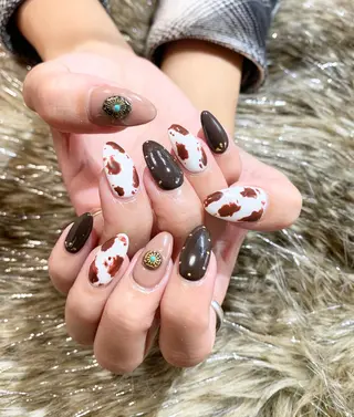 ネイル 🌙都岡 ムーンネイルのネイルデザイン