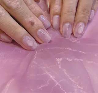 ネイル 𝘙𝘪𝘰𝘯𝘢 ...🕯🤍のネイルデザイン