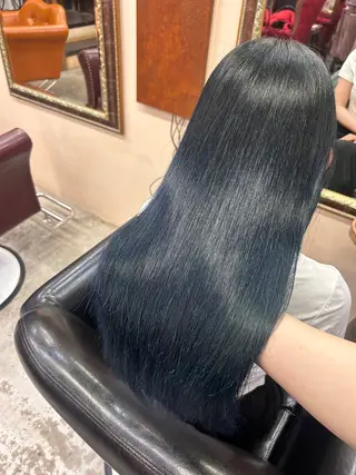 ロング カラー abilita MIYUのヘアスタイル