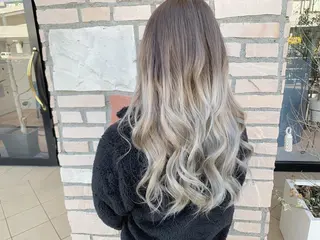 ミディアム 高月 瞭のヘアスタイル