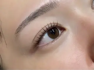 マツエク・マツパ LaBlanche ゆいの眉毛・アイブロウイメージ