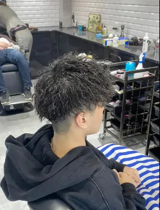 ショート パーマ メンズ 前田賢生 ご新規様はNGのヘアスタイル