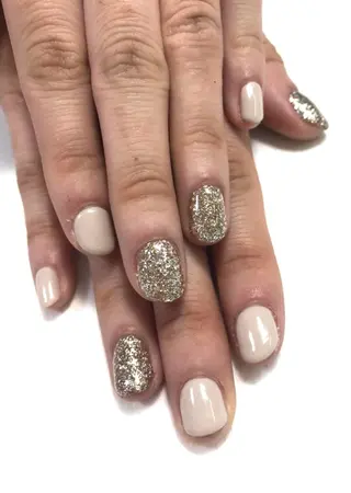 ネイル EMINAL恵比寿 サラのネイルデザイン