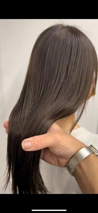 ロング ひろし/髪質改善/ 縮毛矯正/上品✨のヘアスタイル