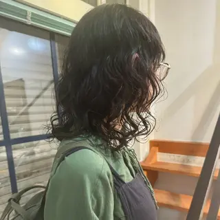 ミディアム パーマ Lilu しずくのヘアスタイル