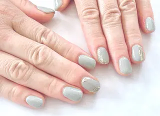 ミディアム BURGUNDY 🌹eriのネイルデザイン