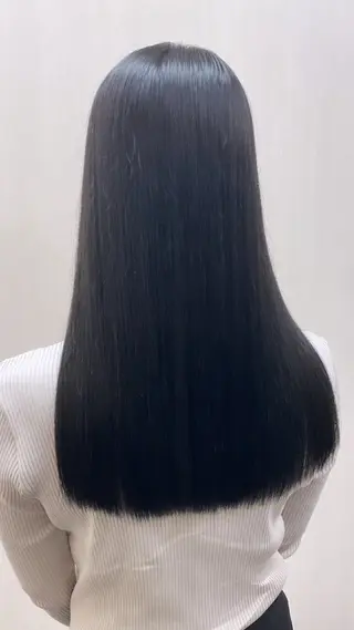 ミディアム 透け感•艶感カラー 池本　紘之のヘアスタイル