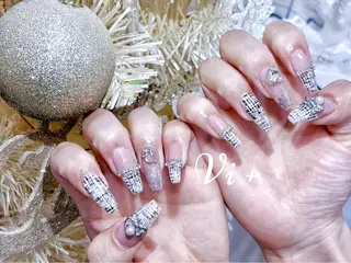 ネイル ✨Nailsalon Vi+✨のネイルデザイン