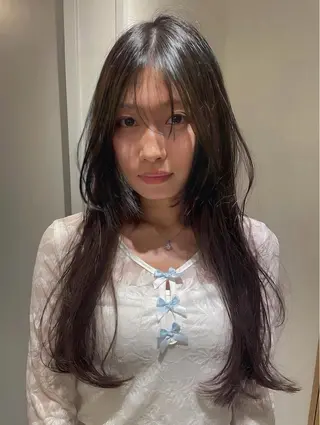 ロング TERU ADACHIのヘアスタイル