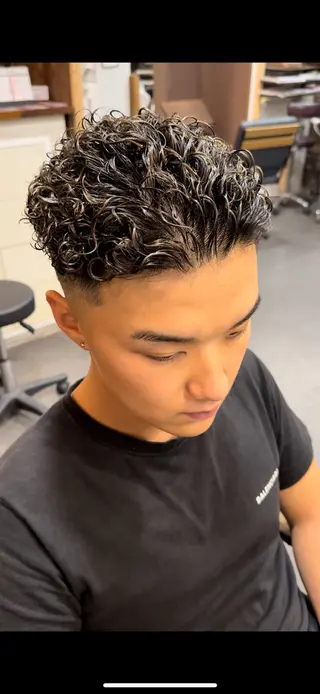 パーマ メンズ 年間2000名担当◎ パーマ職人/仲原佑樹のヘアスタイル