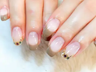 ネイル Viseo《6週間 長持ちパラジェル》のネイルデザイン