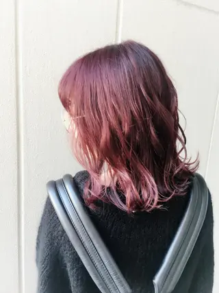 ミディアム カラー EMANON天神所属・Hitomi Ezakiのヘアスタイル