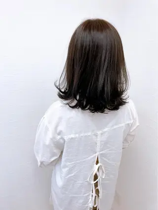 ミディアム カラー 星野 美沙のヘアスタイル