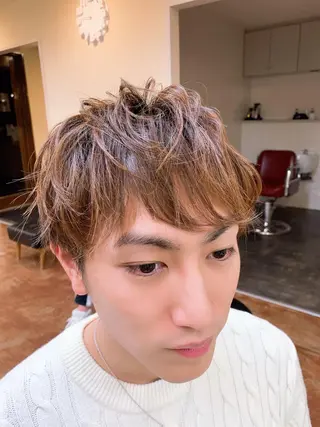 メンズ ヨシミ カズヤのヘアスタイル