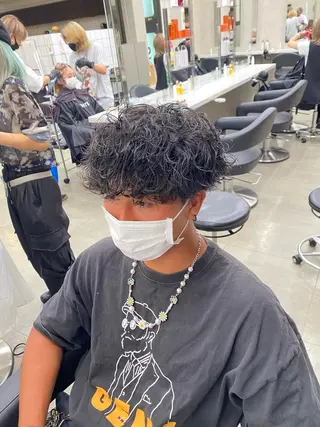セミロング パーマ メンズ メンズ特化 水口湧太のヘアスタイル