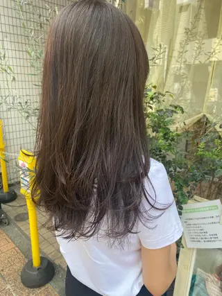 ロング カラー 宮内 真乃のヘアスタイル