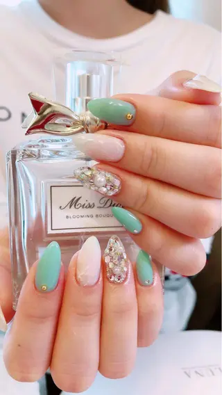 ネイル Petite Cannelle所属・Petite Cannelleのネイルデザイン