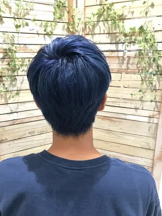 ショート カラー 島袋 ナオユキのヘアスタイル