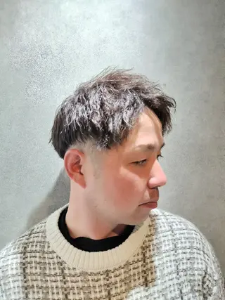 ショート カラー パーマ メンズ 大江 聖のヘアスタイル
