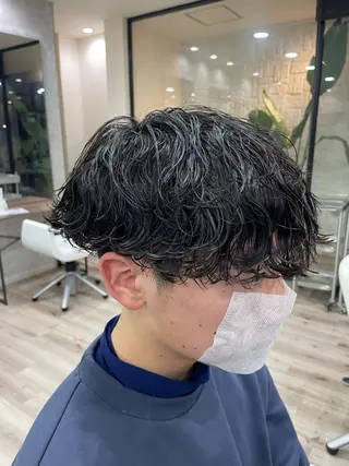 パーマ メンズ アタ ムのヘアスタイル