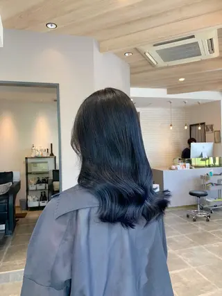 ロング カラー 鍋嶋 涼香のヘアスタイル