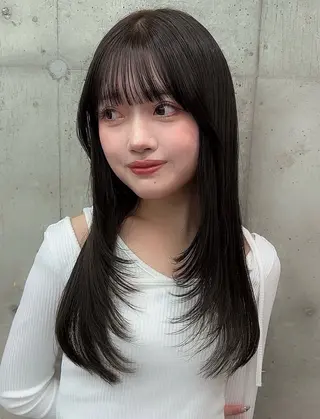 セミロング カラー ヘアアレンジ 立川レイヤー 透明感カラーaoiのヘアスタイル