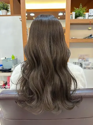 ロング レイヤー/ハイトーン ROKUのヘアスタイル