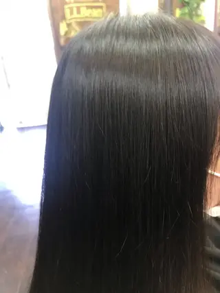 セミロング パーマ 桧山 真のヘアスタイル